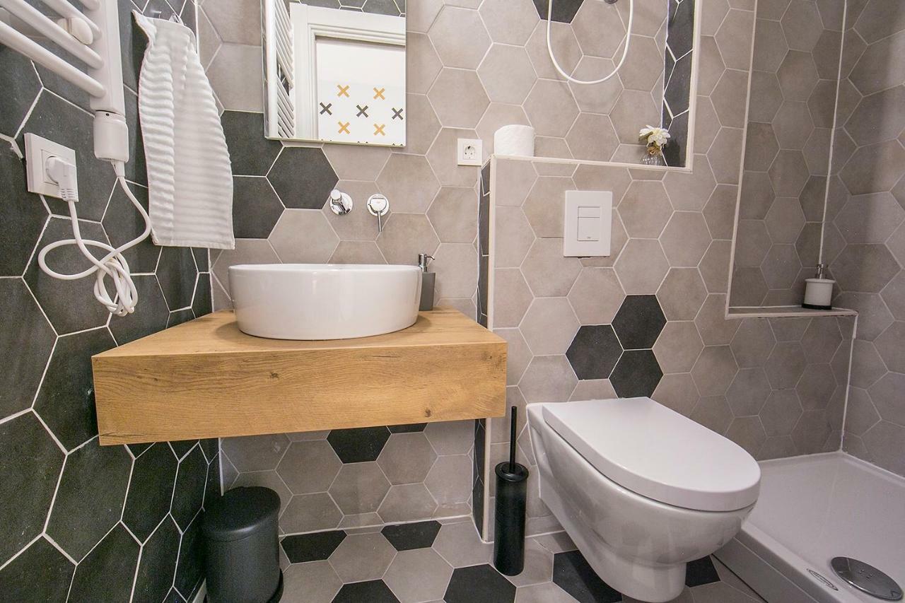 Rooms Nela Сплит Экстерьер фото