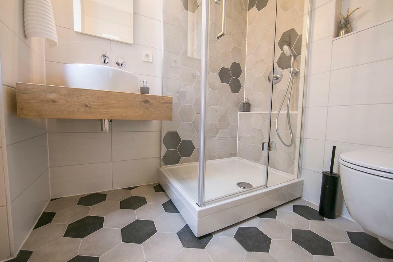 Rooms Nela Сплит Экстерьер фото